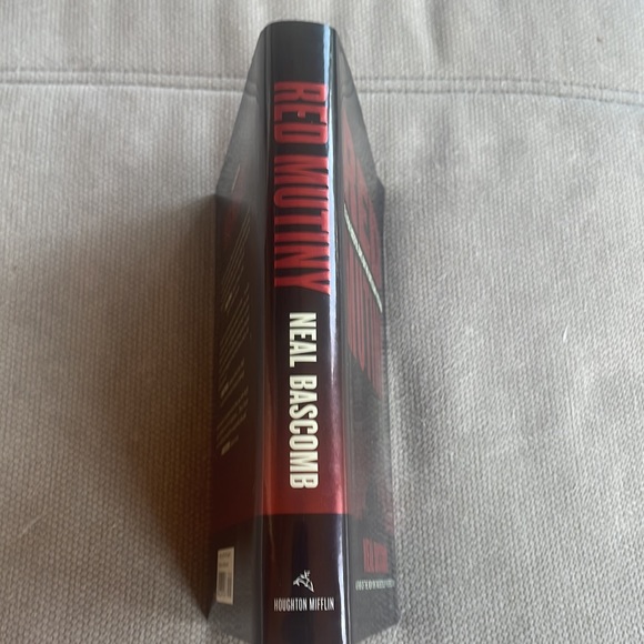 Red Mutiny - Neal Bascomb, hardcover history historical fiction - Picture 8 of 8